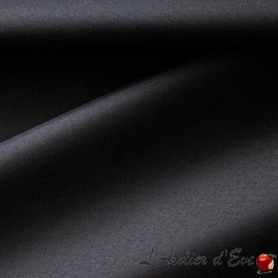 Tissu 100% occultant noir non feu M1 largeur 200cm "Noctis"